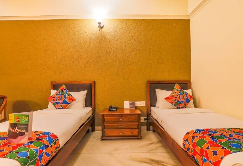 Fabhotel Sheronz Piccadily Chowk