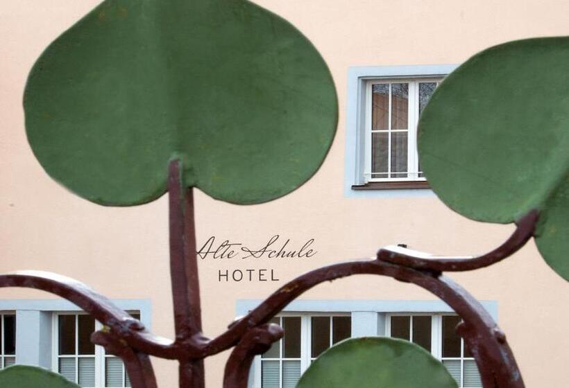 هتل Alte Schule
