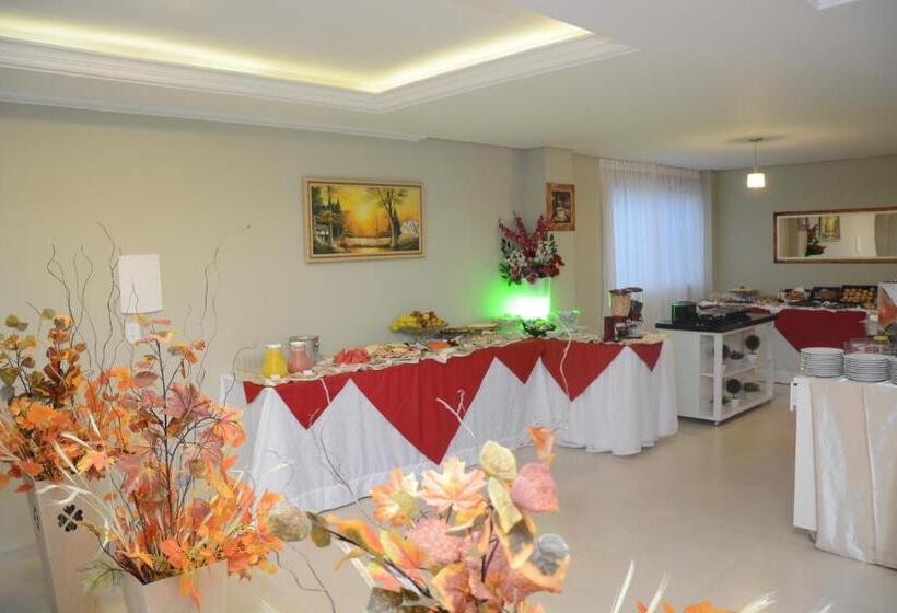 בית מלון כפרי Pak Suites