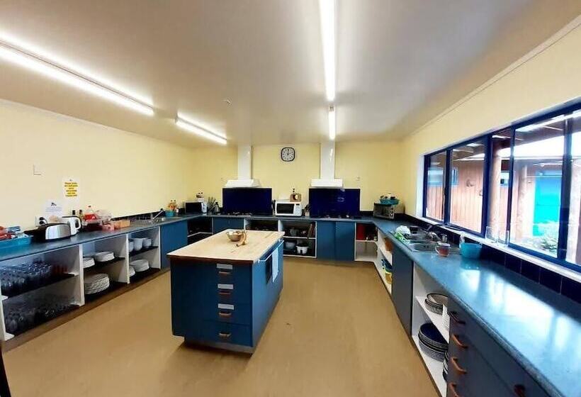 הוסטל Tongariro River Retreat