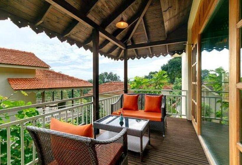 Amritara Aura Resort & Spa