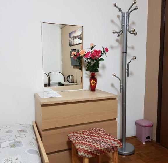 تختخواب و صبحانه Dreambnb