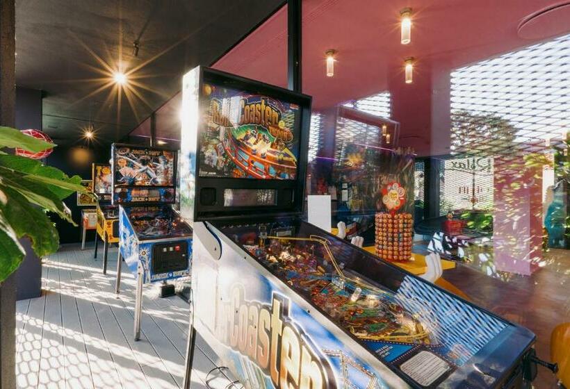 هتل Collini Rooms