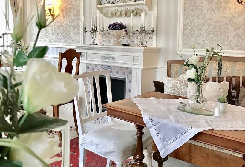 בית מלון כפרי L Viking