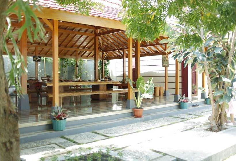 هتل Pavilla Labuan Bajo