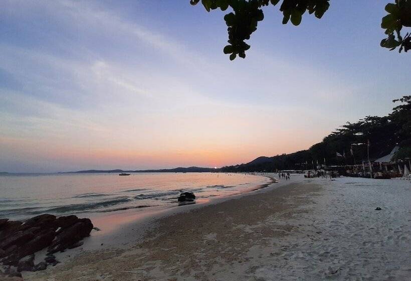 هاستل Runa Runa The Best Samed Island