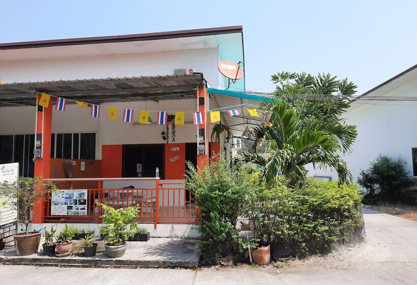 هاستل Runa Runa The Best Samed Island