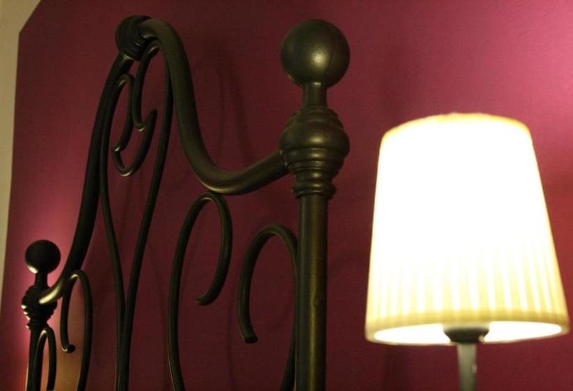 مبيت وإفطار Alla Corte Di Carla