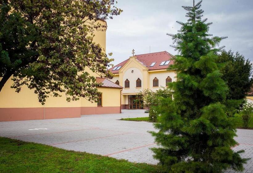 ベッドアンドブレックファースト Mamre Szálló