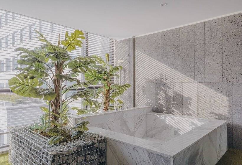 ホテル Acc Design