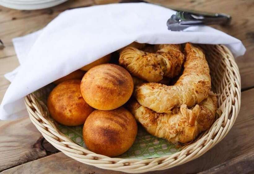 هتل Hacienda Santa Clara