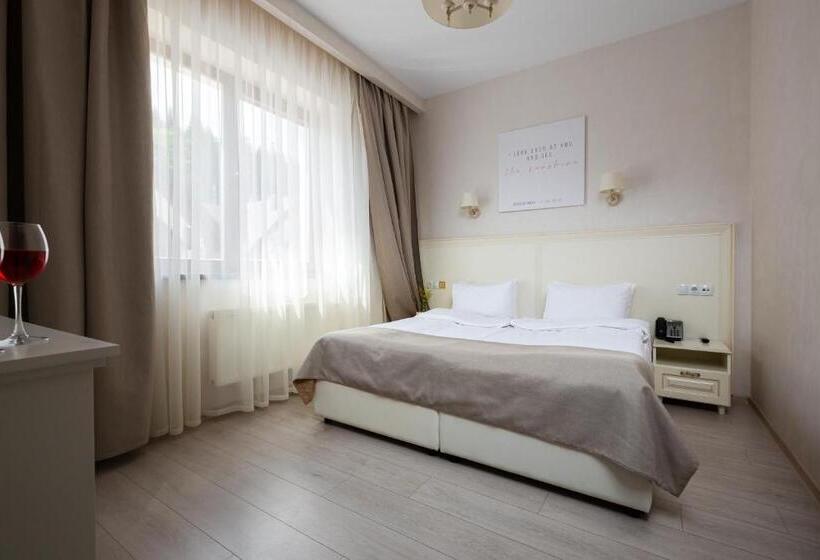 Helios Hotel & Spa