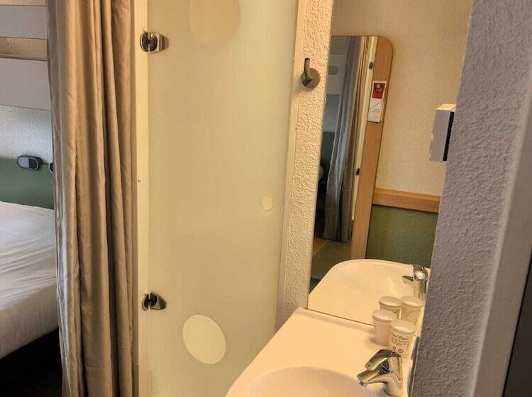 酒店 Ibis Budget Lons Le Saunier