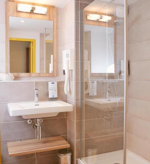 酒店 Kyriad Pontarlier