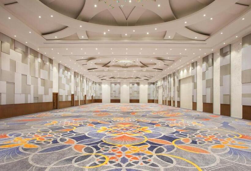 فندق Four Points By Sheraton Manado