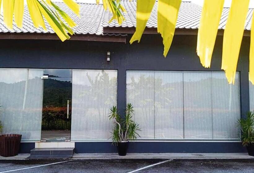 هتل Langkawi Anjung Villa
