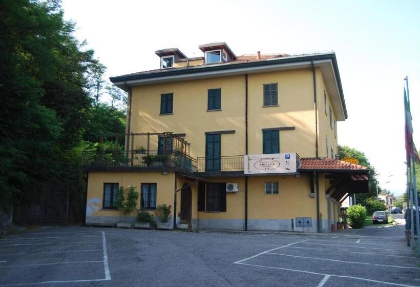 فندق Ristorante Albergo Arcade