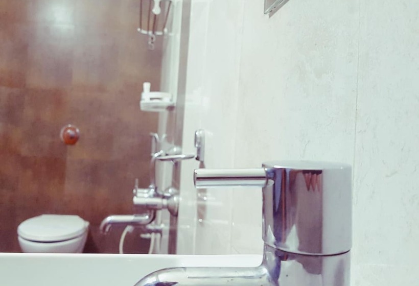 هتل Santhi Bhavan