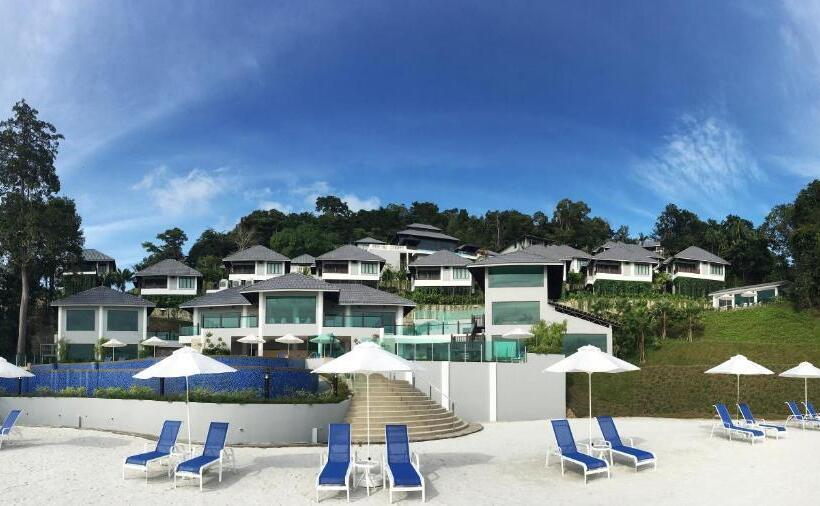 استراحتگاه Royale Chulan Cherating Villa