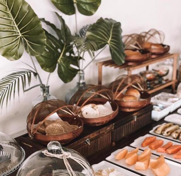 Village Hotel Pousada