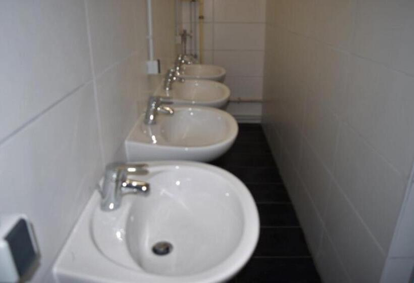 호스텔 Monteurzimmer Kirchheim Teck