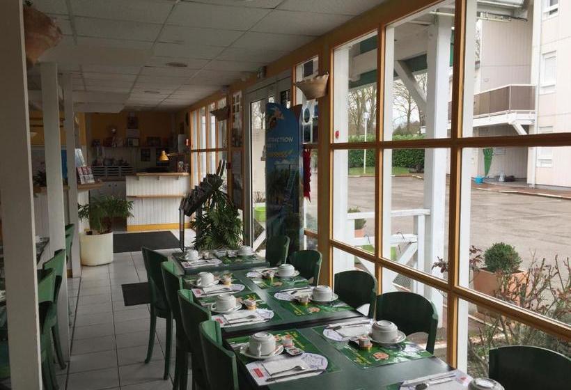 Fasthotel Plaisir