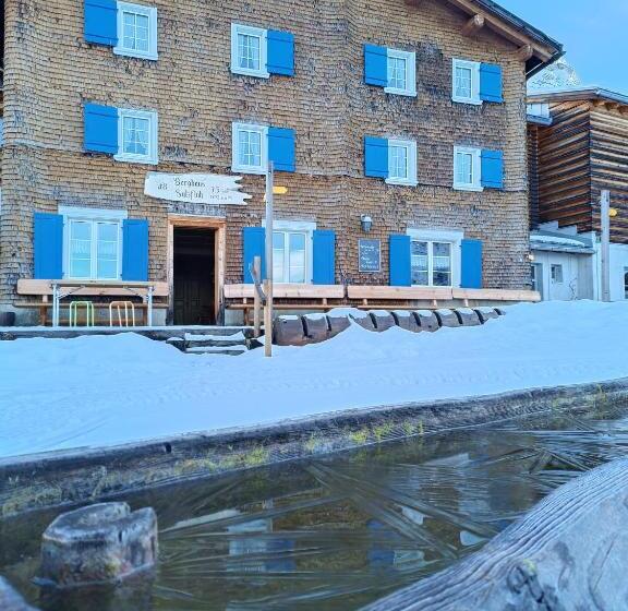 ホテル Berghaus Sulzfluh