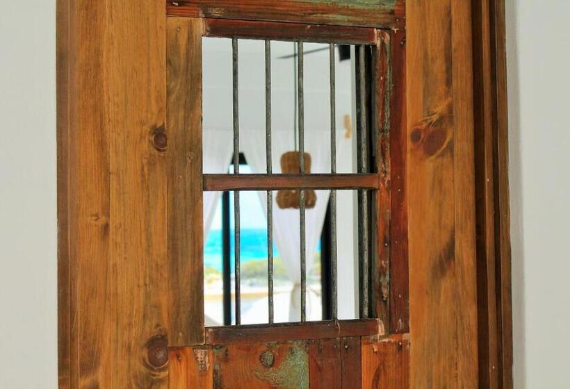 هتل Icaco Island Village  Adults Only