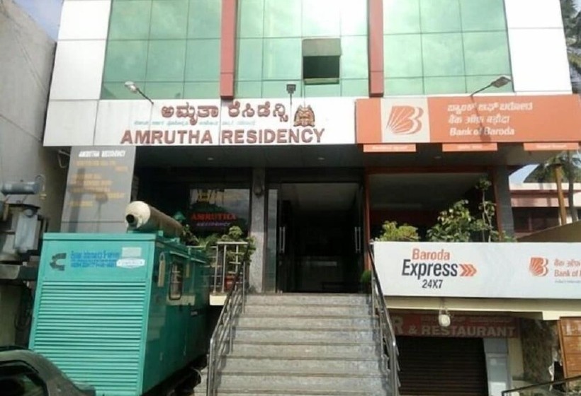 בית מלון כפרי Iroomz Amrutha Residency