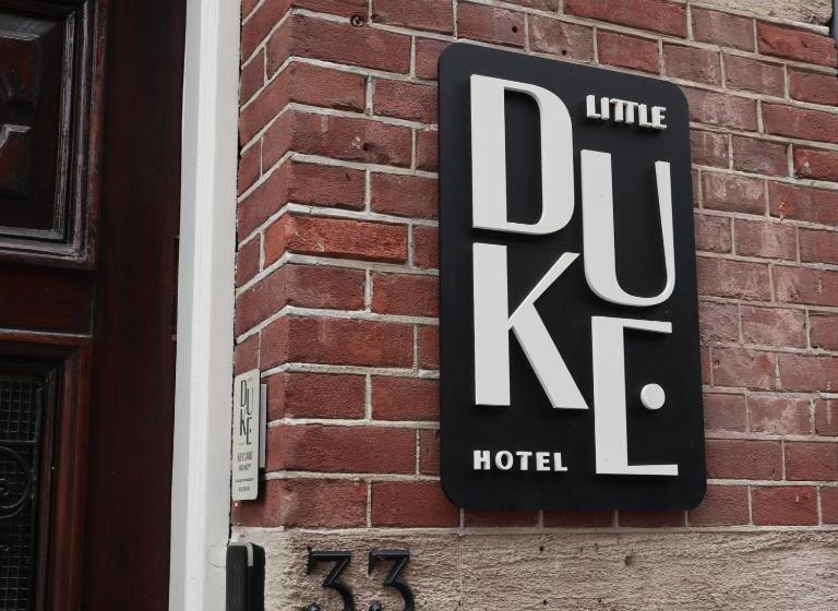 هتل Little Duke