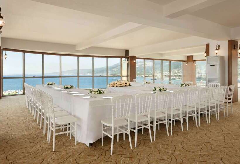 هتل Ramada Iskenderun
