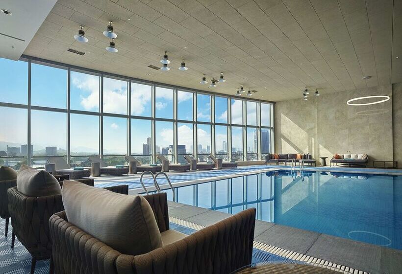 Отель Shangri La Yiwu   Close To Yiwu International Trade Market