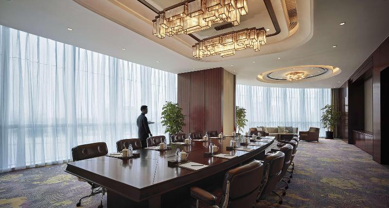Отель Shangri La Yiwu   Close To Yiwu International Trade Market
