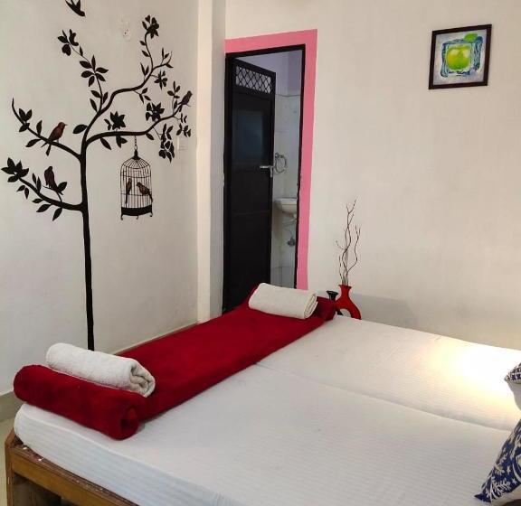 Hostelavie Varanasi