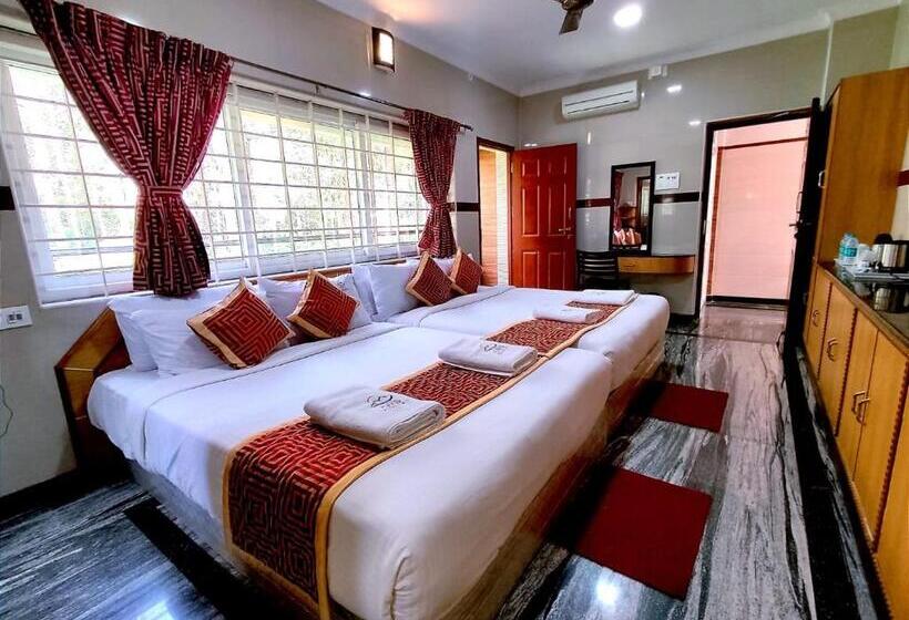 هتل Gvs Residency