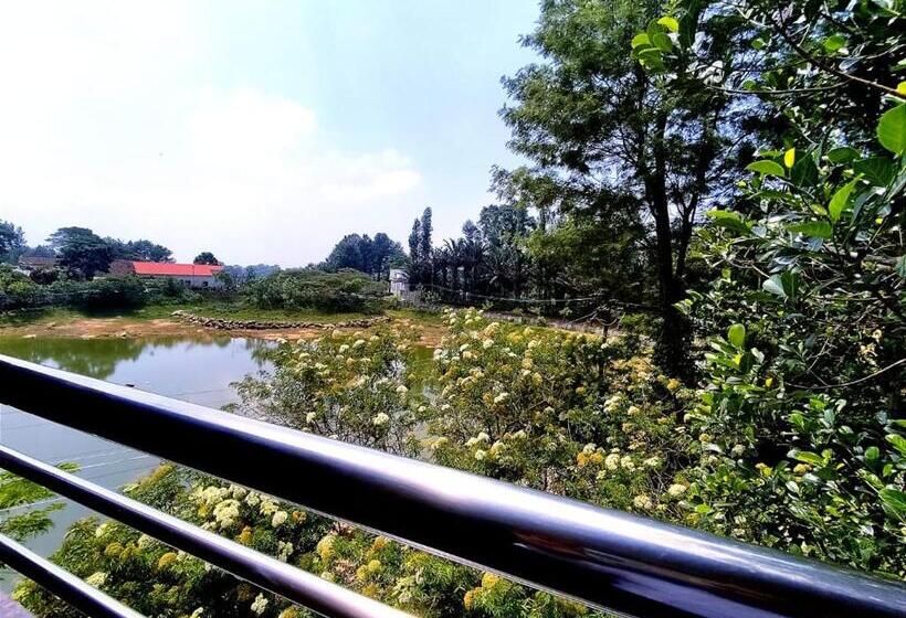 هتل Gvs Residency