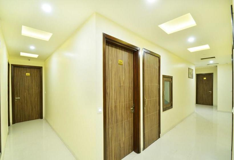 فندق Capital O 8510 Welcome Inn