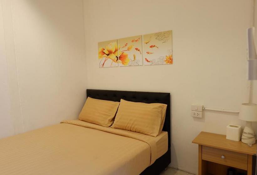Lipe Hostel