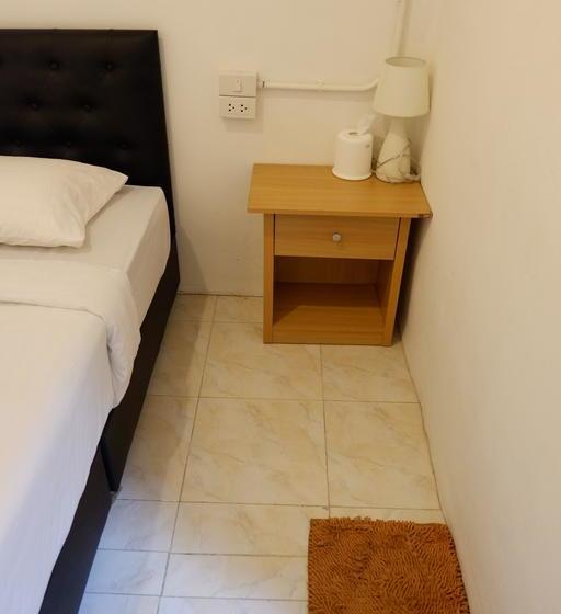 Lipe Hostel