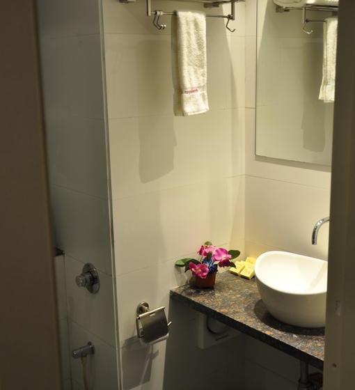 Mango Hotels Tansha Regal