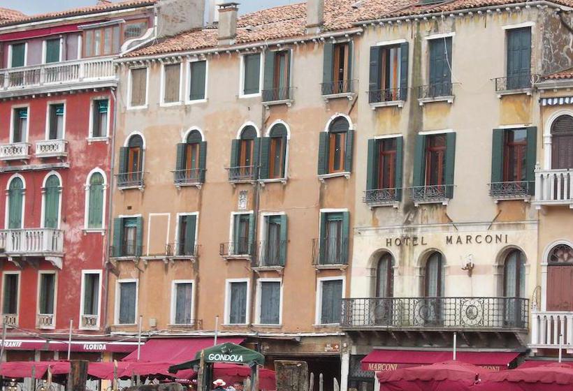 Bed and Breakfast Magic Rialto, Venice: the best offers with Destinia