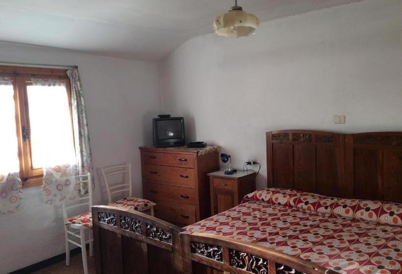 ホテル Albergo Cervo