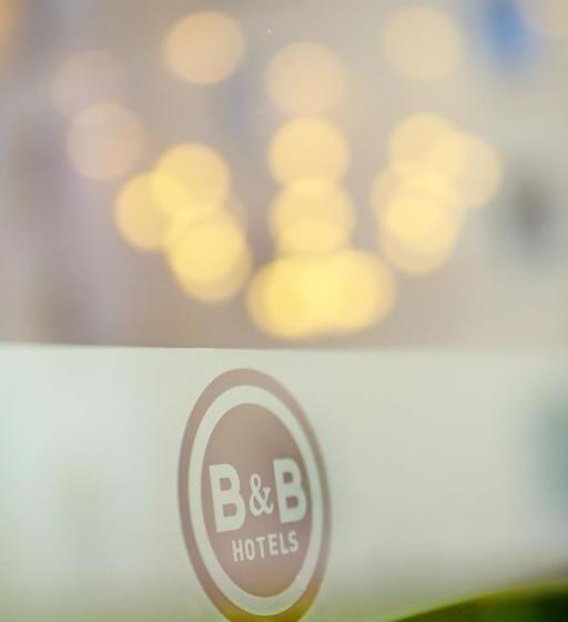 B&b Hotel Saclay
