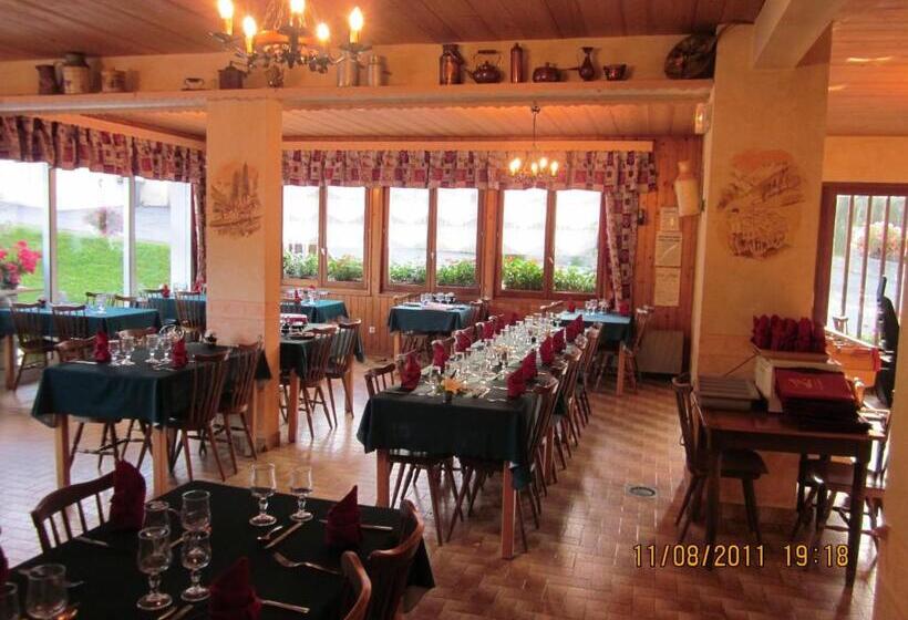 فندق Hôtel Les Skieurs