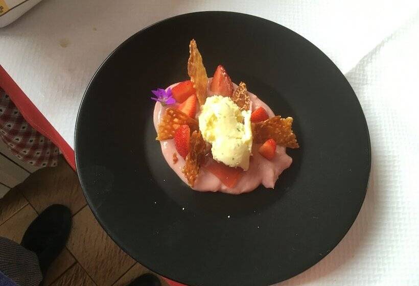 فندق Hôtel Les Skieurs