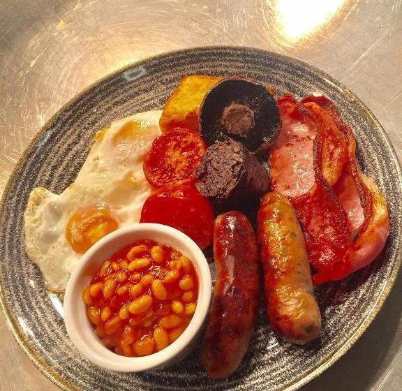 هتل The Queens Head