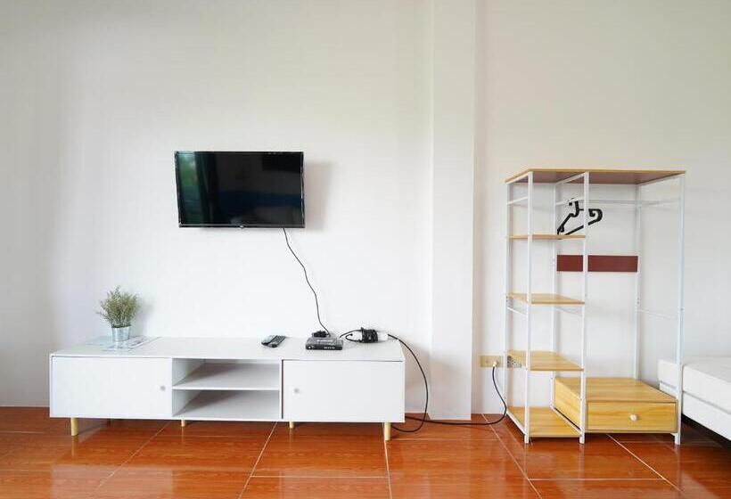 فندق على الطريق Roomquest One Bangsaray