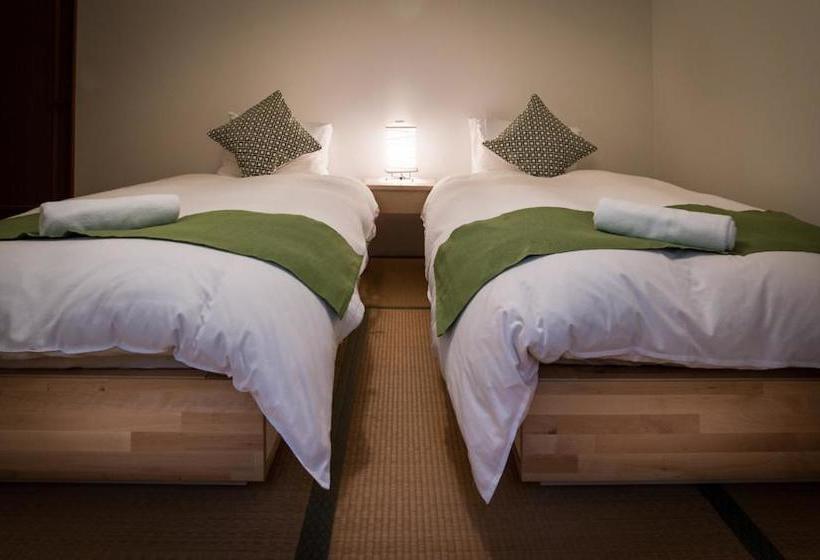 مبيت وإفطار Sheltered Inn Hakuba
