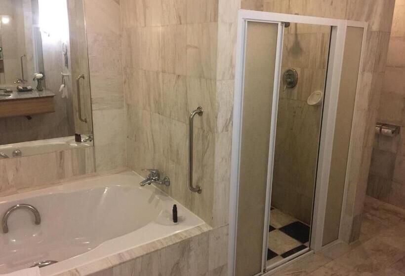 Fortune Hotel Korat  Sha Plus