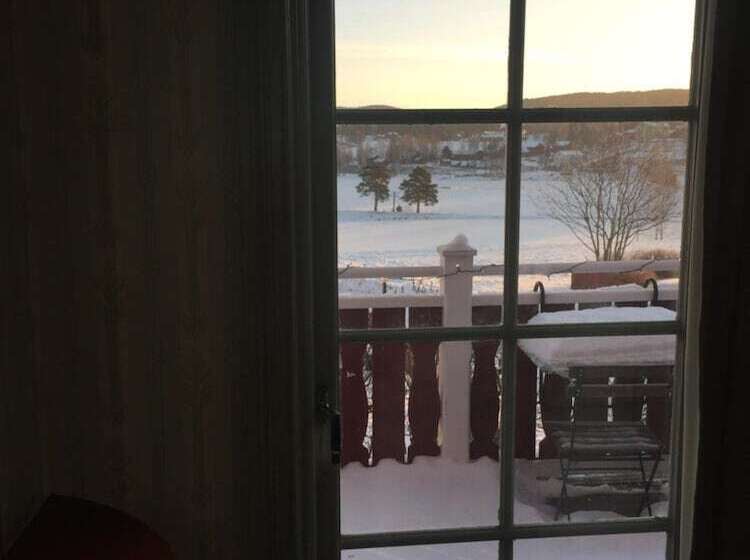 Gästgivars Vandrarhem I Järvsö   Hostel